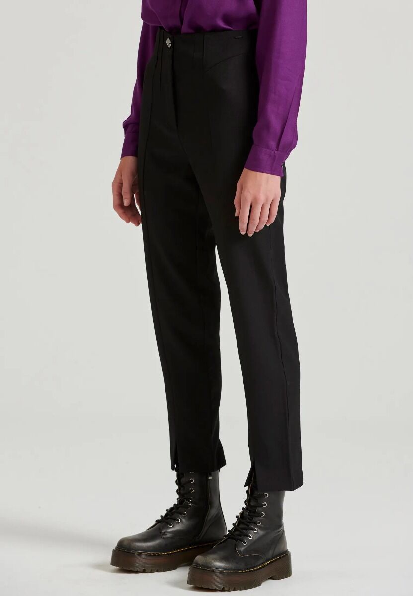 Funky Buddha Γυναικείο Cropped Casual Παντελόνι FBL010-133-02