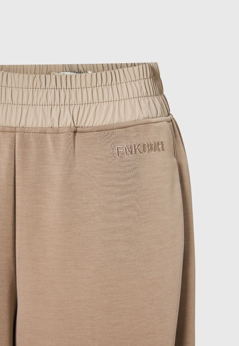 Funky Buddha Γυναικείο straight fit παντελόνι φόρμας από modal FBL014-105-02