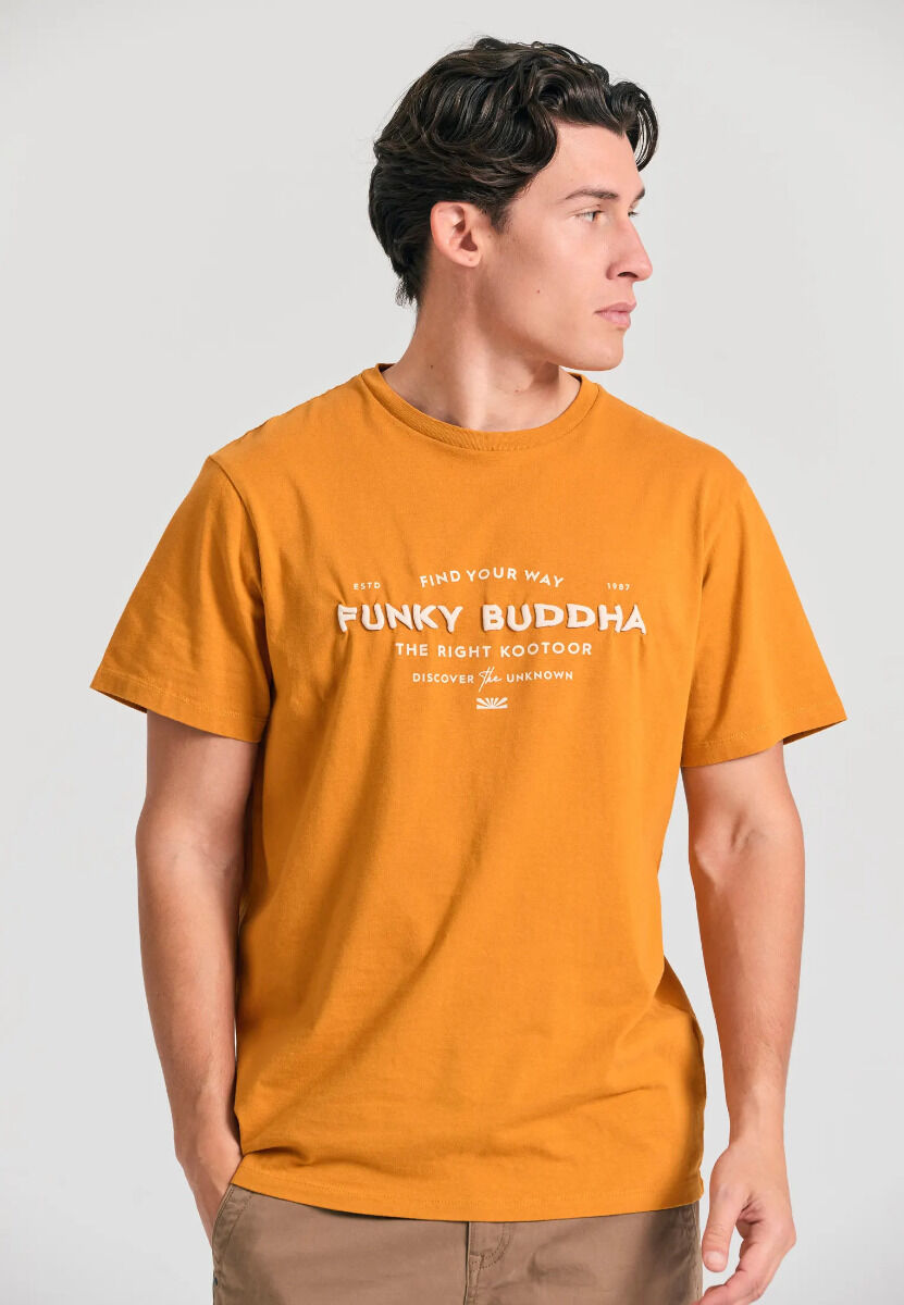 Funky Buddha Funky Buddha Ανδρικό T-shirt με embossed τύπωμα από οργανικό βαμβάκι FBM011-027-04 Μουσταρδί