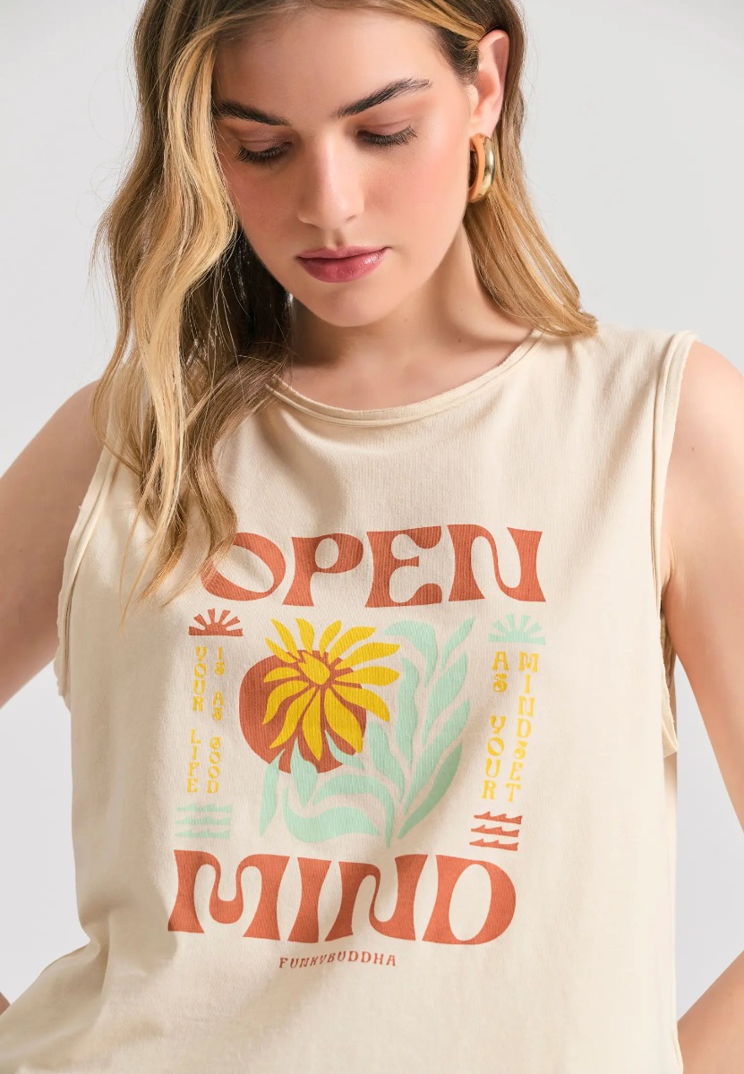 Funky Buddha Γυναικείο T-shirt με Graphic Print FBL011-169-04 Εκρου