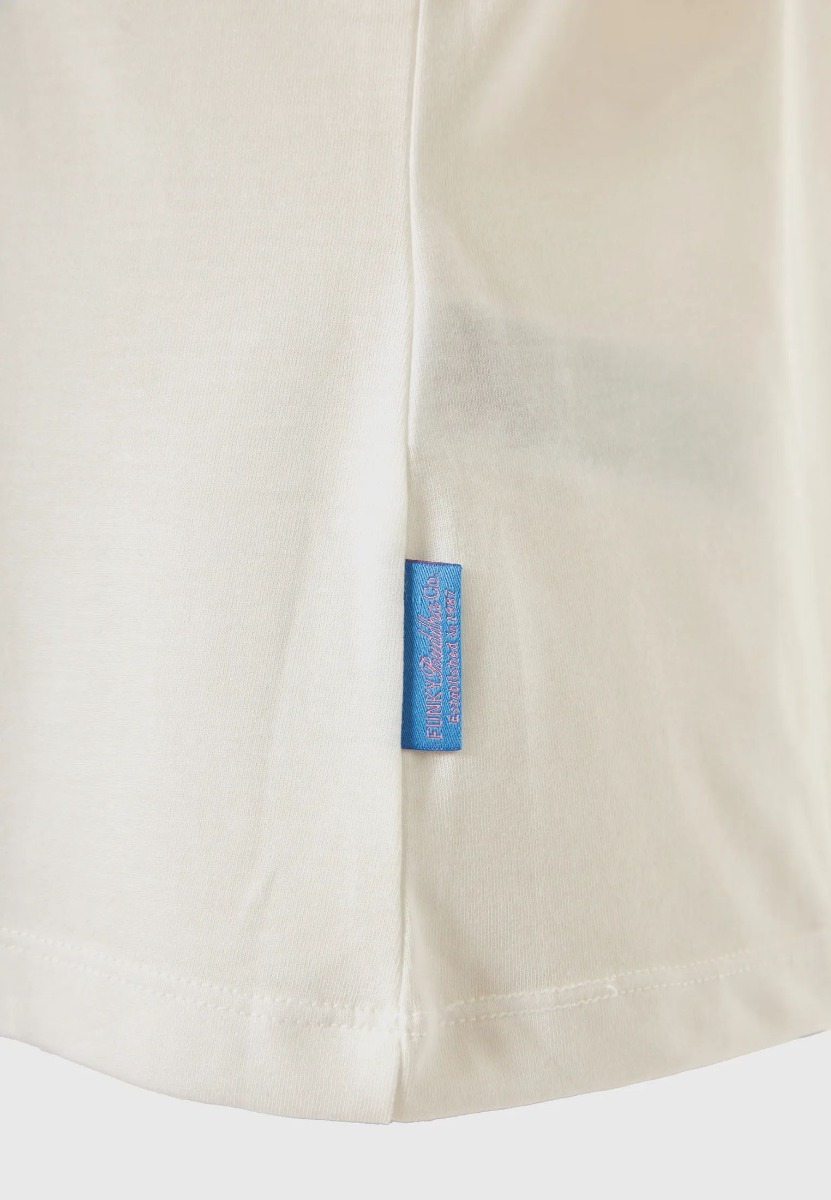 Funky Buddha Γυναικείο t-shirt με V λαιμόκοψη FBL013-111-04 Σπασμένο Λευκό