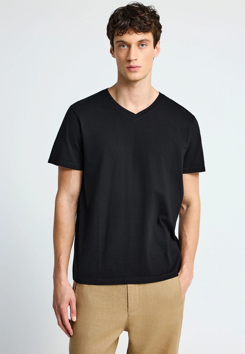 Funky Buddha Ανδρικό T-shirt με V λαιμόκοψη - The basics collection FBM013-002-04 Μαύρο